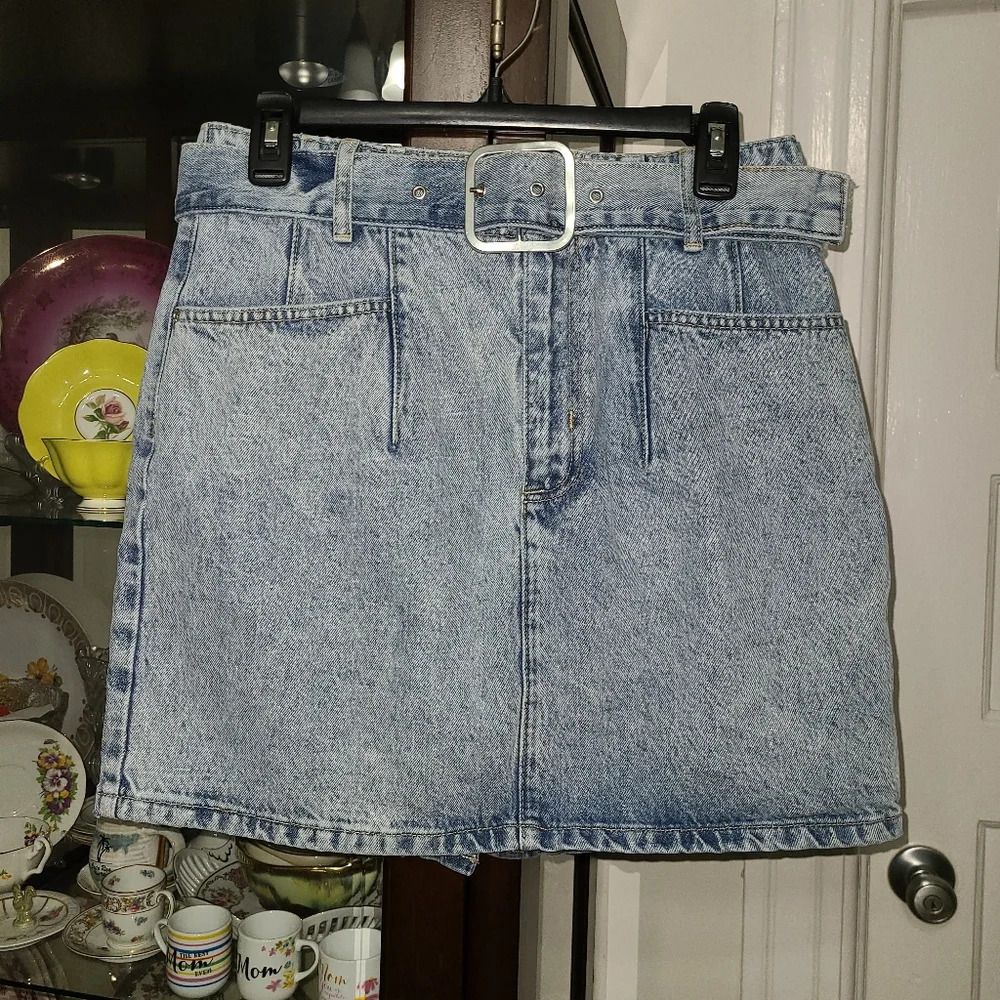 Zara Light Acid Wash Belted Mini Skirt With Belt and Pockets Size Large - Picture 2 of 10